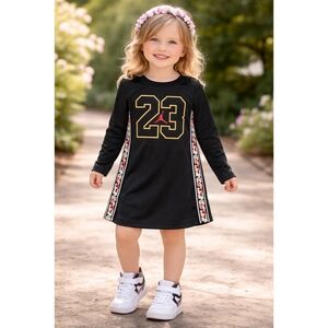 2/60 Jordan little girl sweater dress 4t